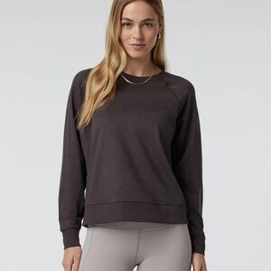 Vuori Long Sleeve Halo Crew